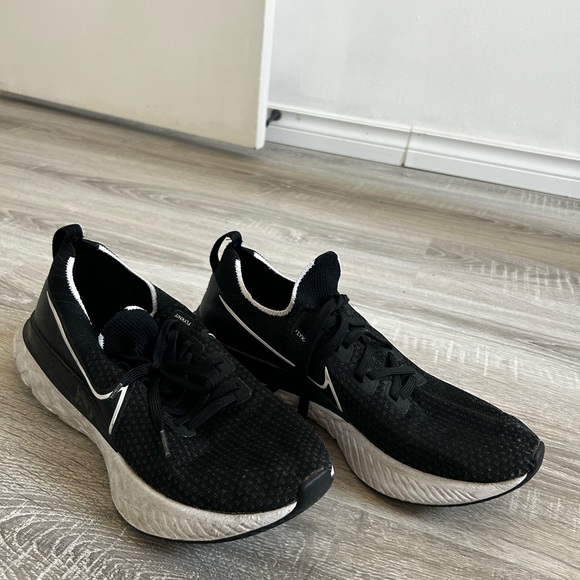 Nike FlyKnit Free Run, Size 12 Men’s - Picture 4 of 4